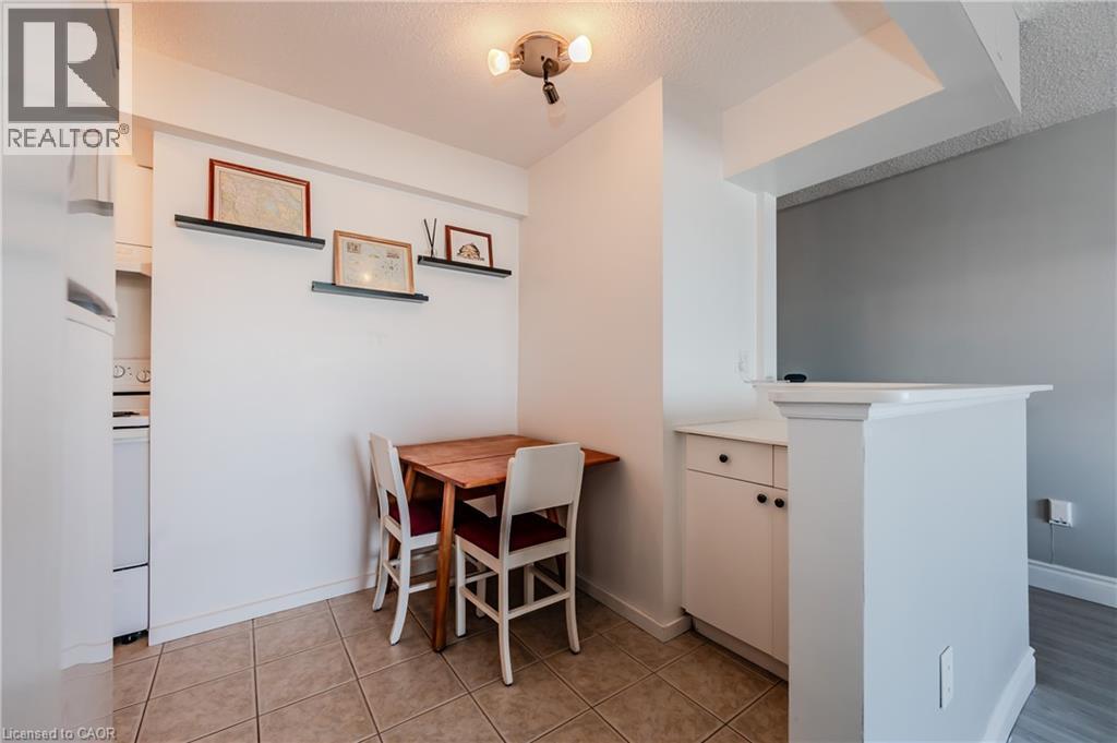 












64 BENTON Street Unit# 1004

,
Kitchener,




Ontario
N2G4L9


