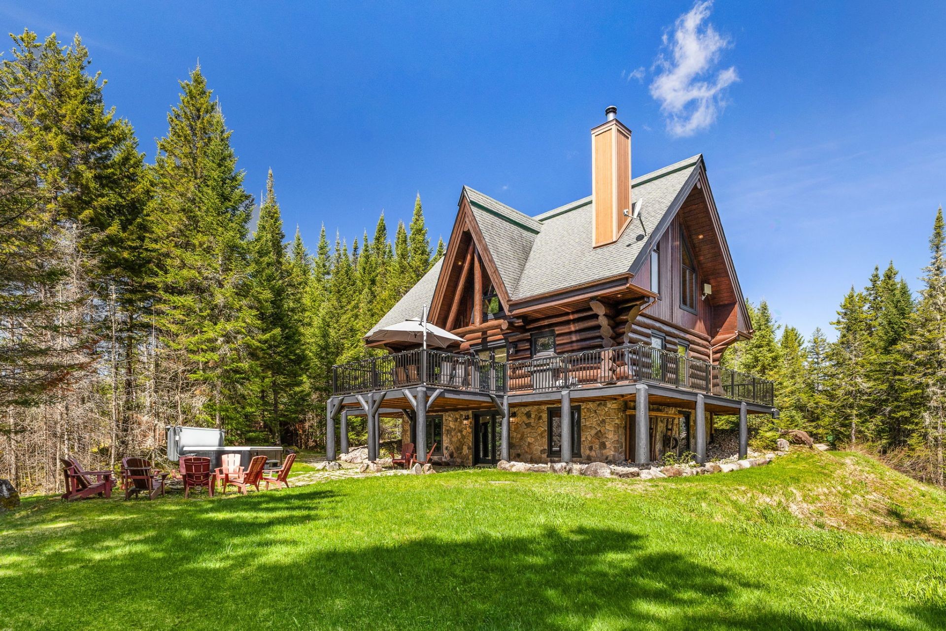 









160


Ch. de la Vallée-de-la-Grise

,
Lac-Supérieur,




QC
J0T1P0

