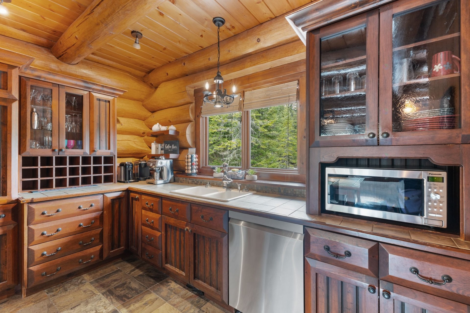









160


Ch. de la Vallée-de-la-Grise

,
Lac-Supérieur,




QC
J0T1P0

