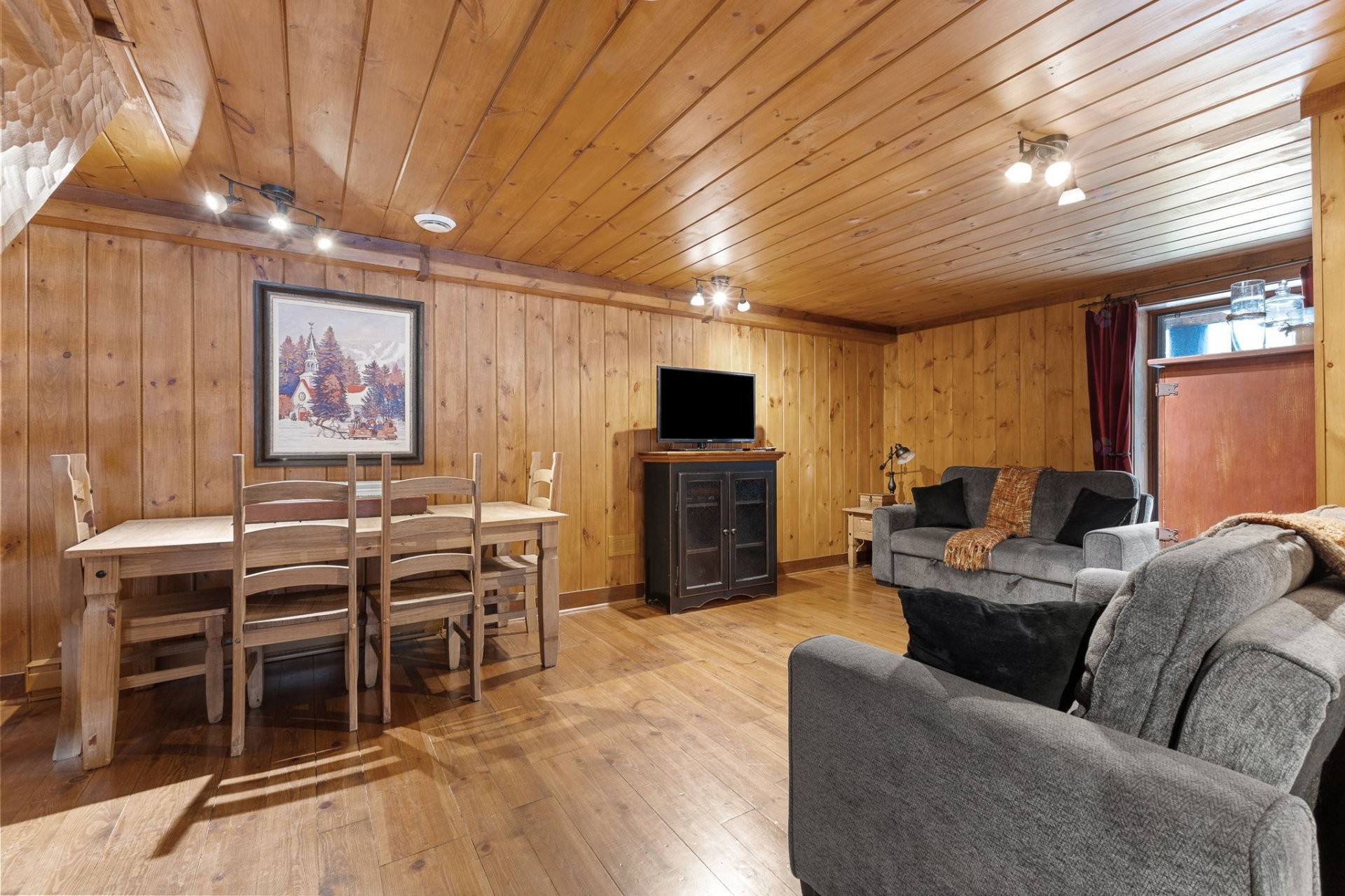 









160


Ch. de la Vallée-de-la-Grise

,
Lac-Supérieur,




QC
J0T1P0

