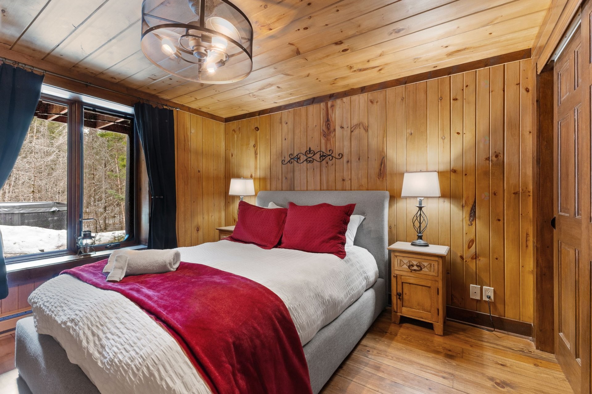 









160


Ch. de la Vallée-de-la-Grise

,
Lac-Supérieur,




QC
J0T1P0

