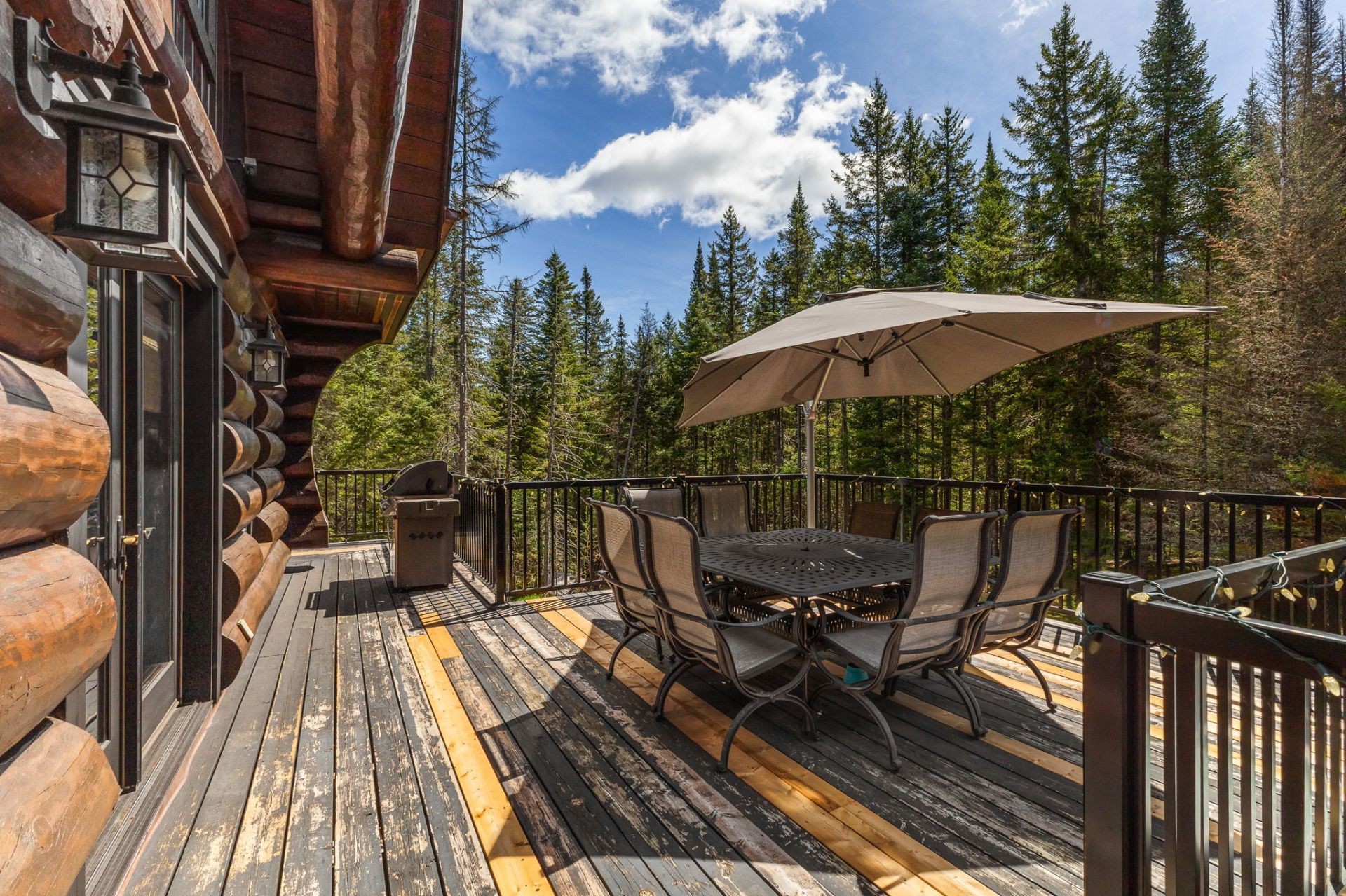









160


Ch. de la Vallée-de-la-Grise

,
Lac-Supérieur,




QC
J0T1P0

