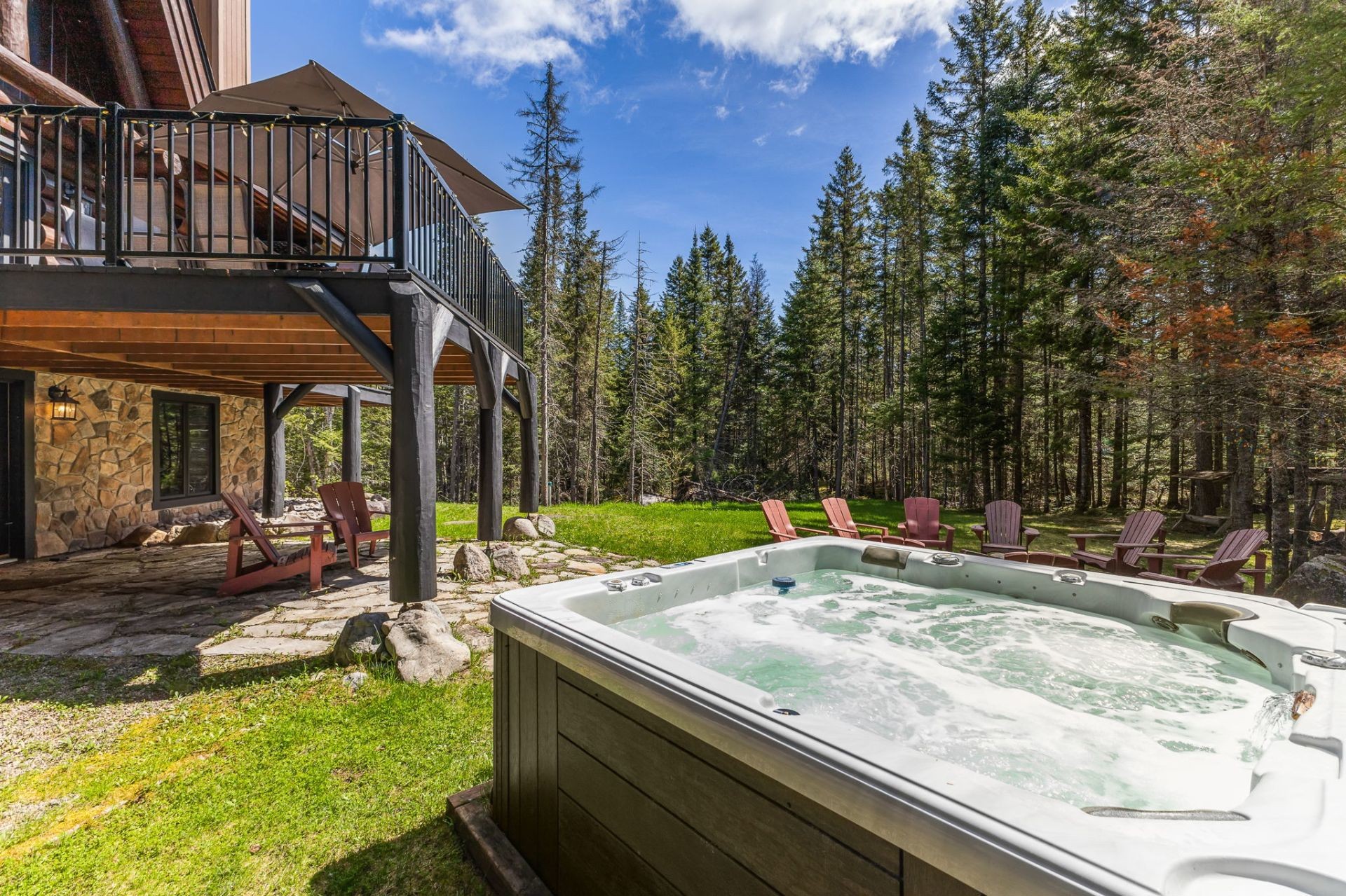 









160


Ch. de la Vallée-de-la-Grise

,
Lac-Supérieur,




QC
J0T1P0

