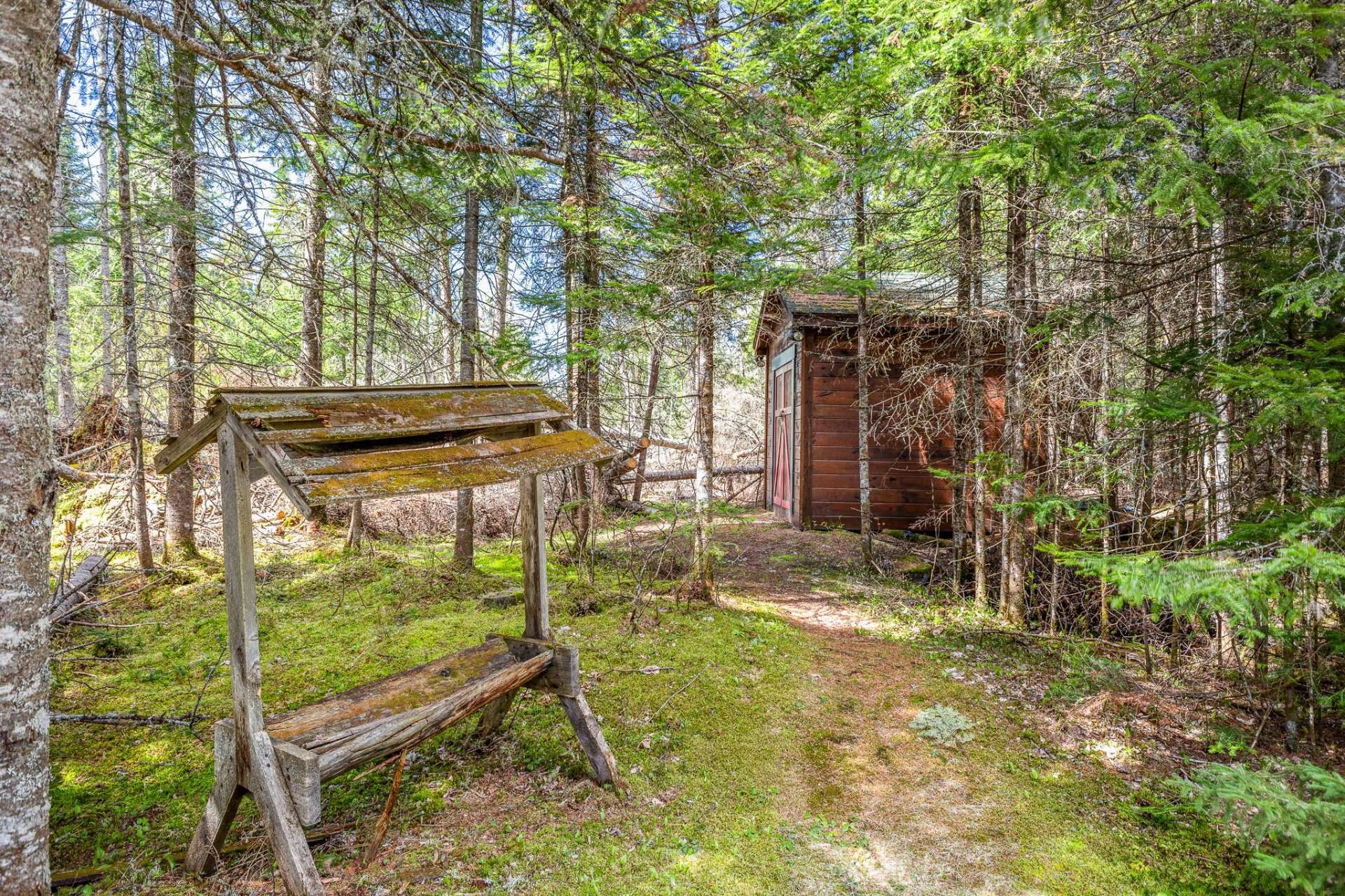 









160


Ch. de la Vallée-de-la-Grise

,
Lac-Supérieur,




QC
J0T1P0

