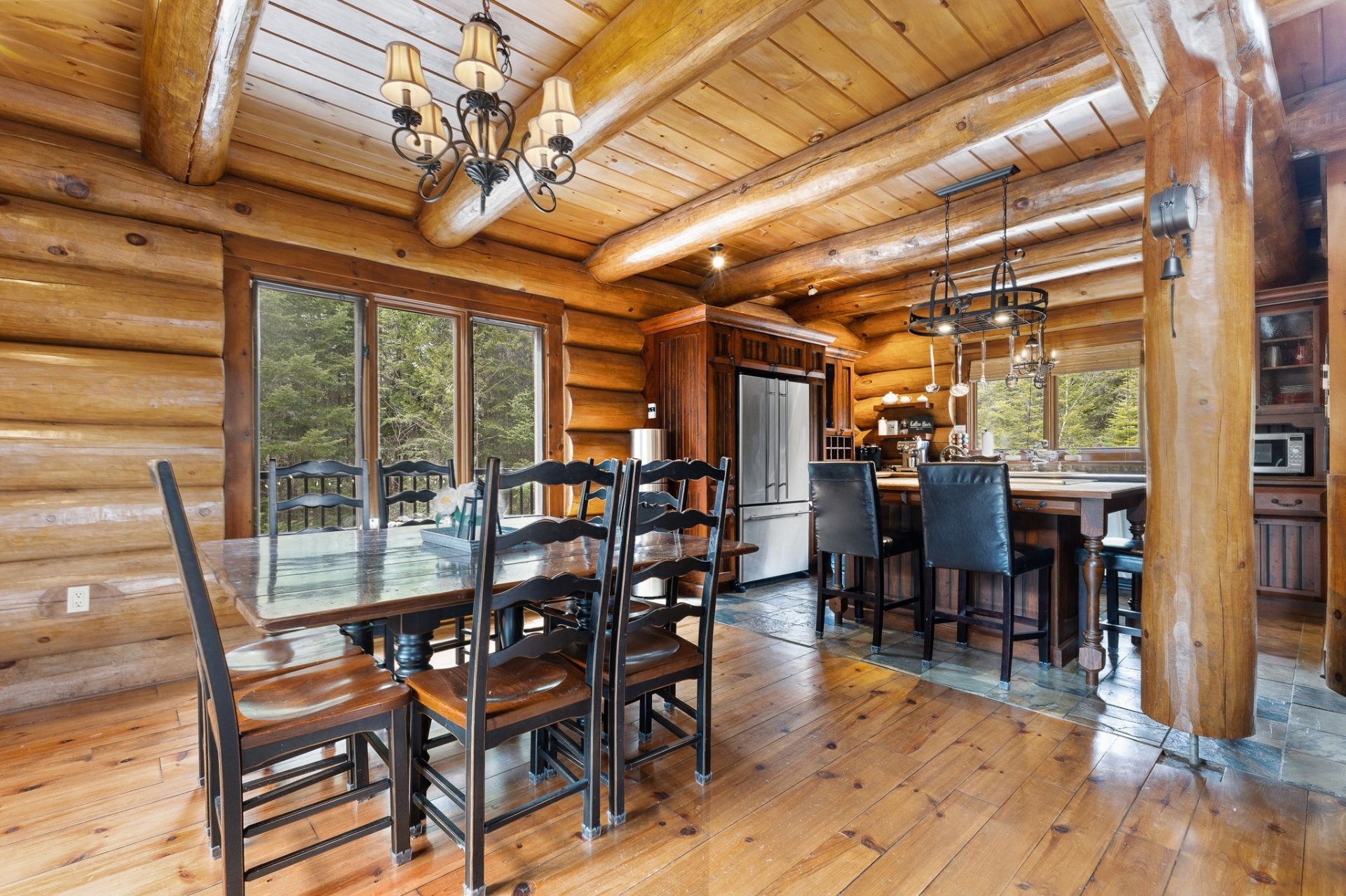 









160


Ch. de la Vallée-de-la-Grise

,
Lac-Supérieur,




QC
J0T1P0

