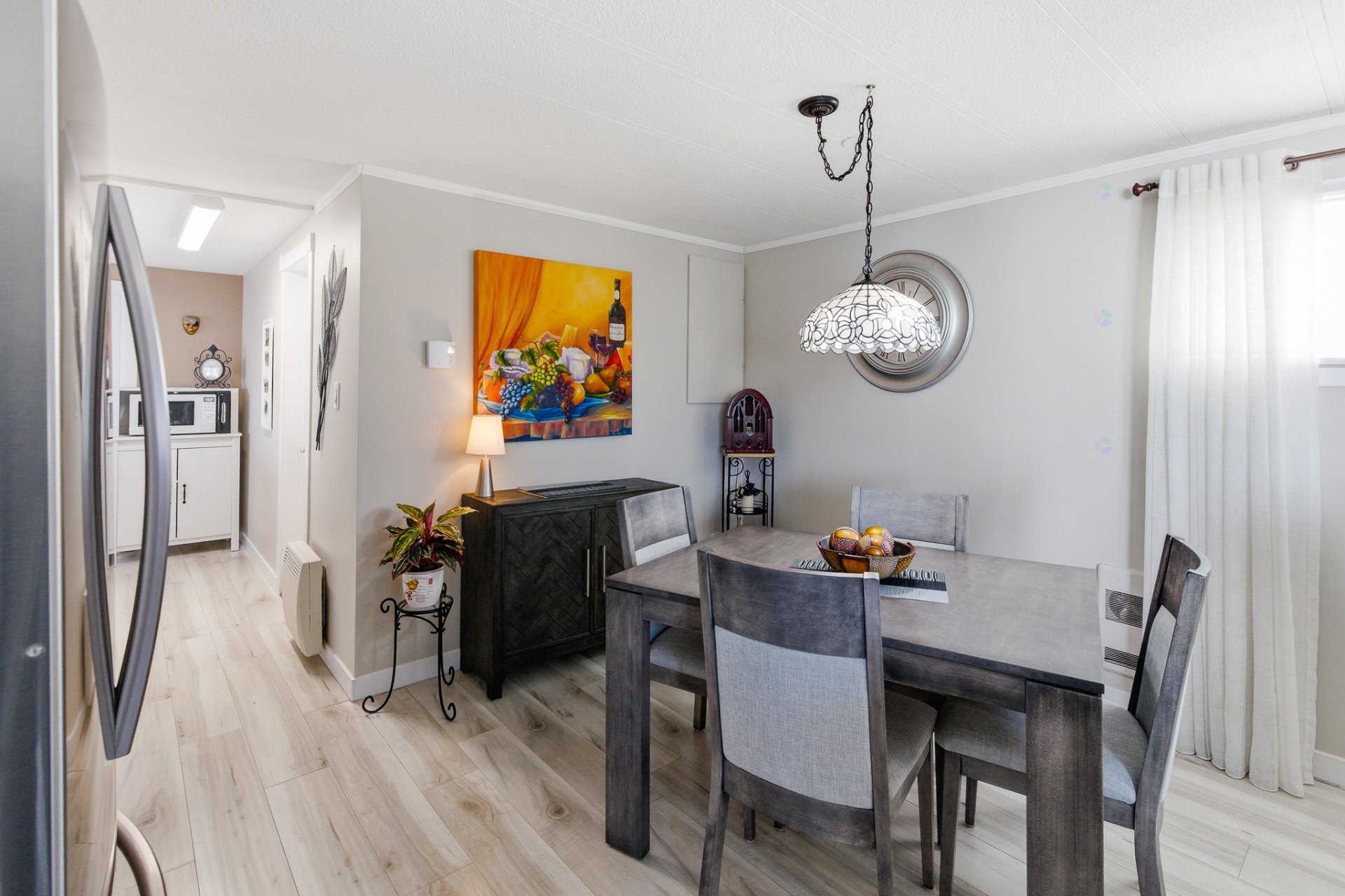 









30


13e Avenue O.

,
Gatineau (Gatineau),




QC
J8T5R1

