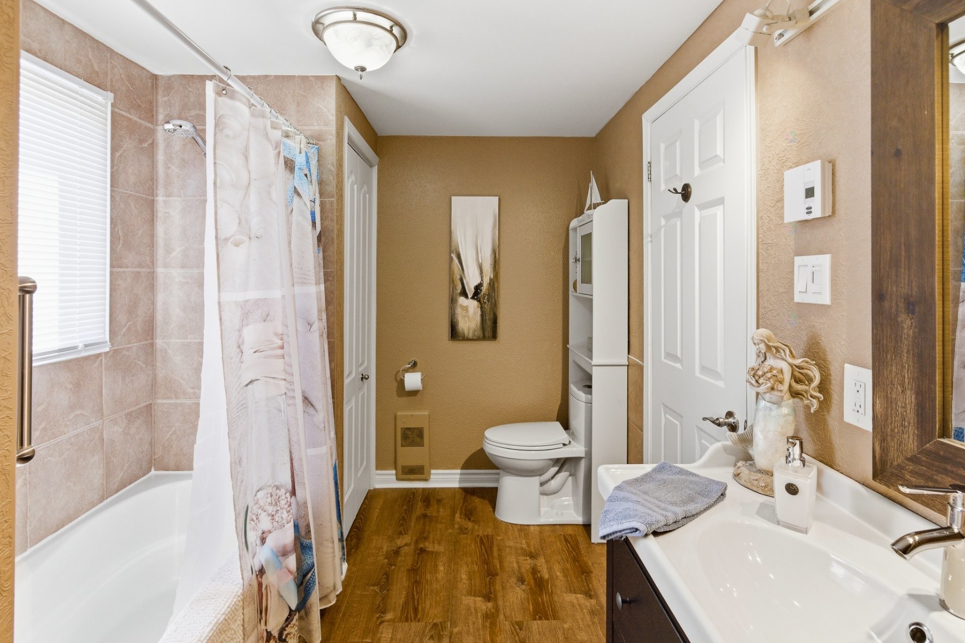 









30


13e Avenue O.

,
Gatineau (Gatineau),




QC
J8T5R1

