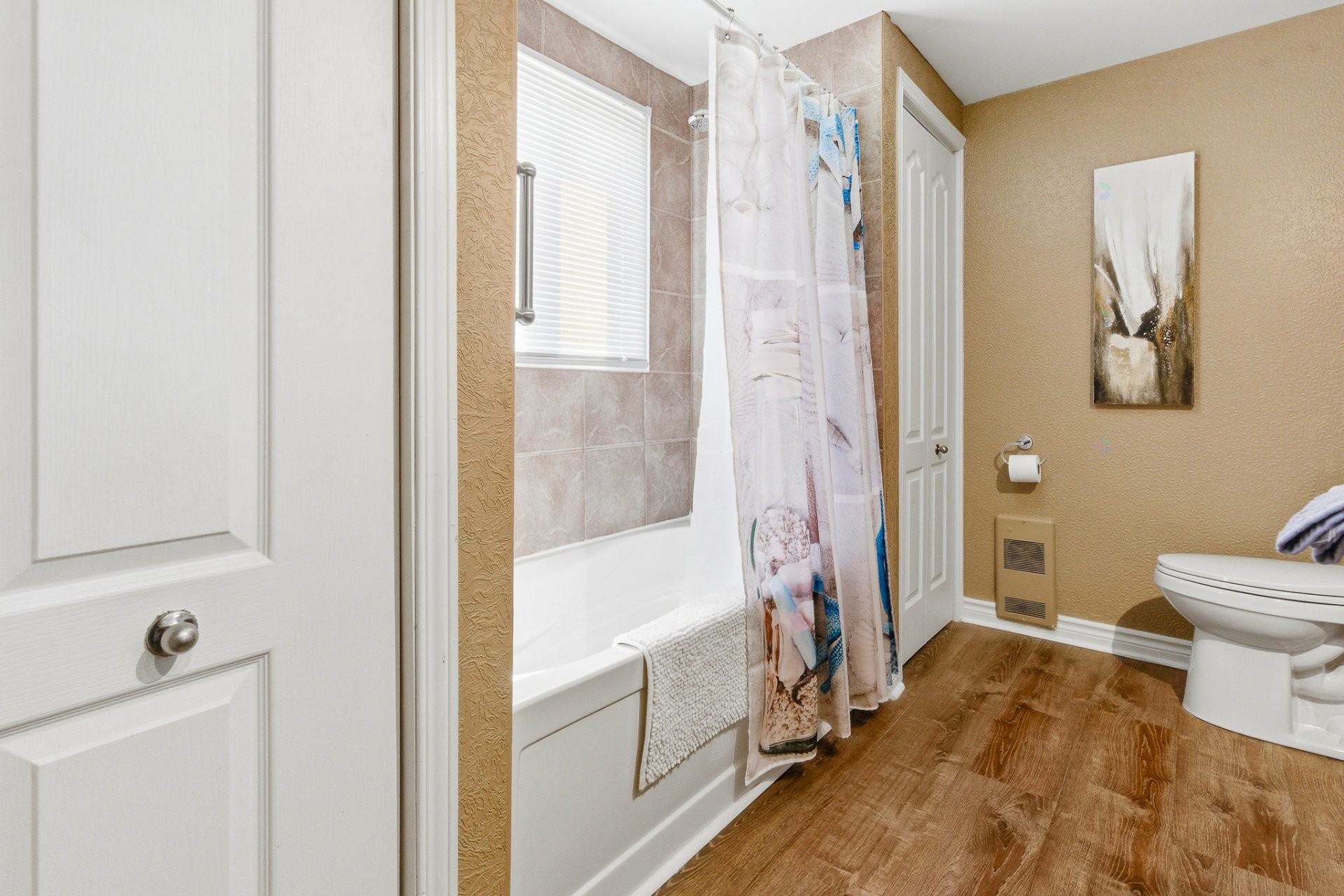 









30


13e Avenue O.

,
Gatineau (Gatineau),




QC
J8T5R1

