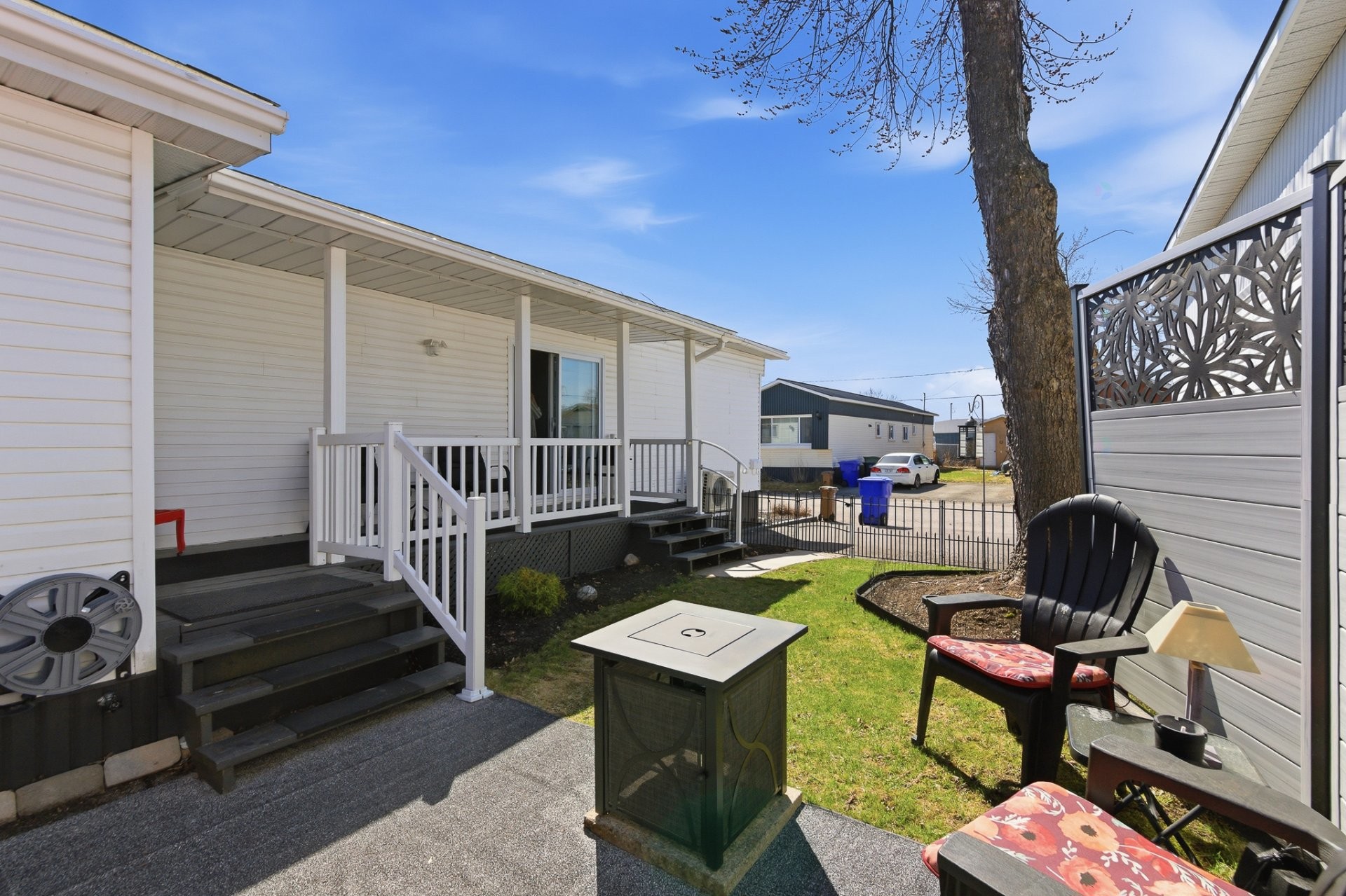 









30


13e Avenue O.

,
Gatineau (Gatineau),




QC
J8T5R1

