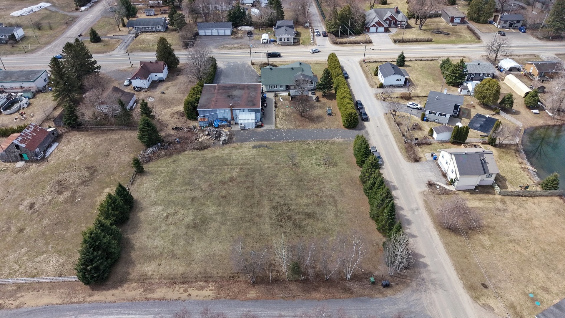 









1801


Route Louis-Cyr

,
Saint-Jean-de-Matha,




QC
J0K2S0

