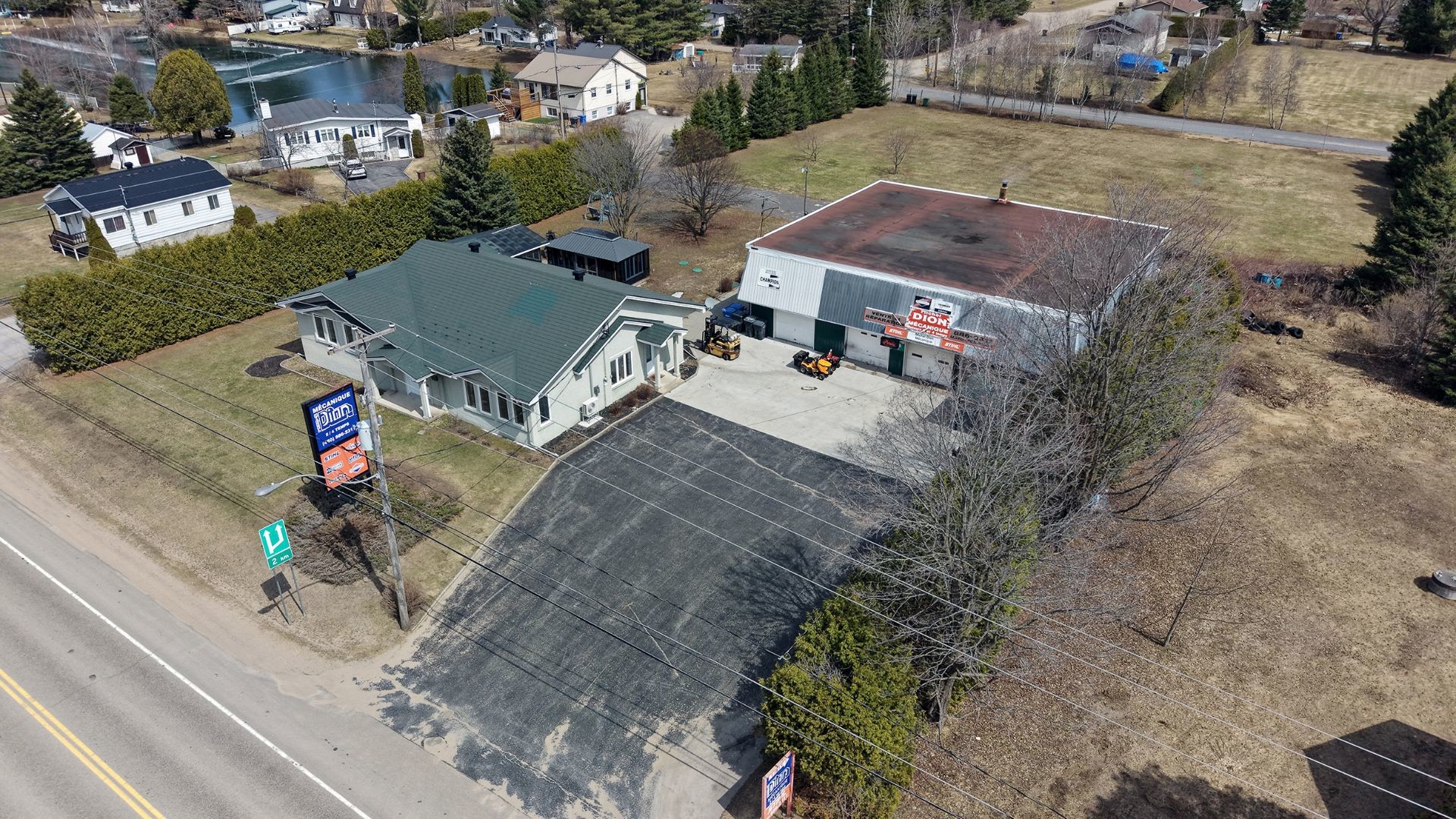 









1801


Route Louis-Cyr

,
Saint-Jean-de-Matha,




QC
J0K2S0

