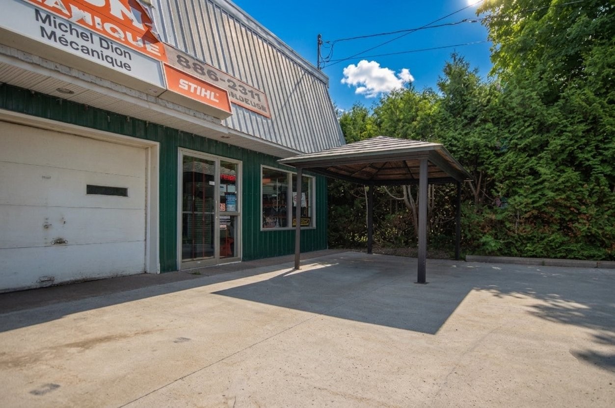 









1801


Route Louis-Cyr

,
Saint-Jean-de-Matha,




QC
J0K2S0

