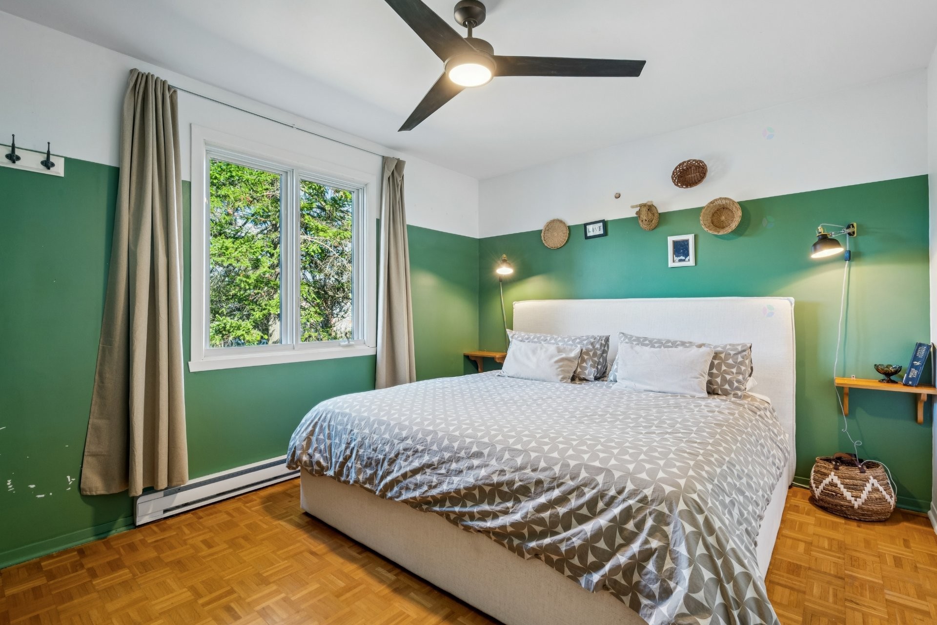 









440


Rue Dominique

,
Sainte-Julie,




QC
J3E3E3

