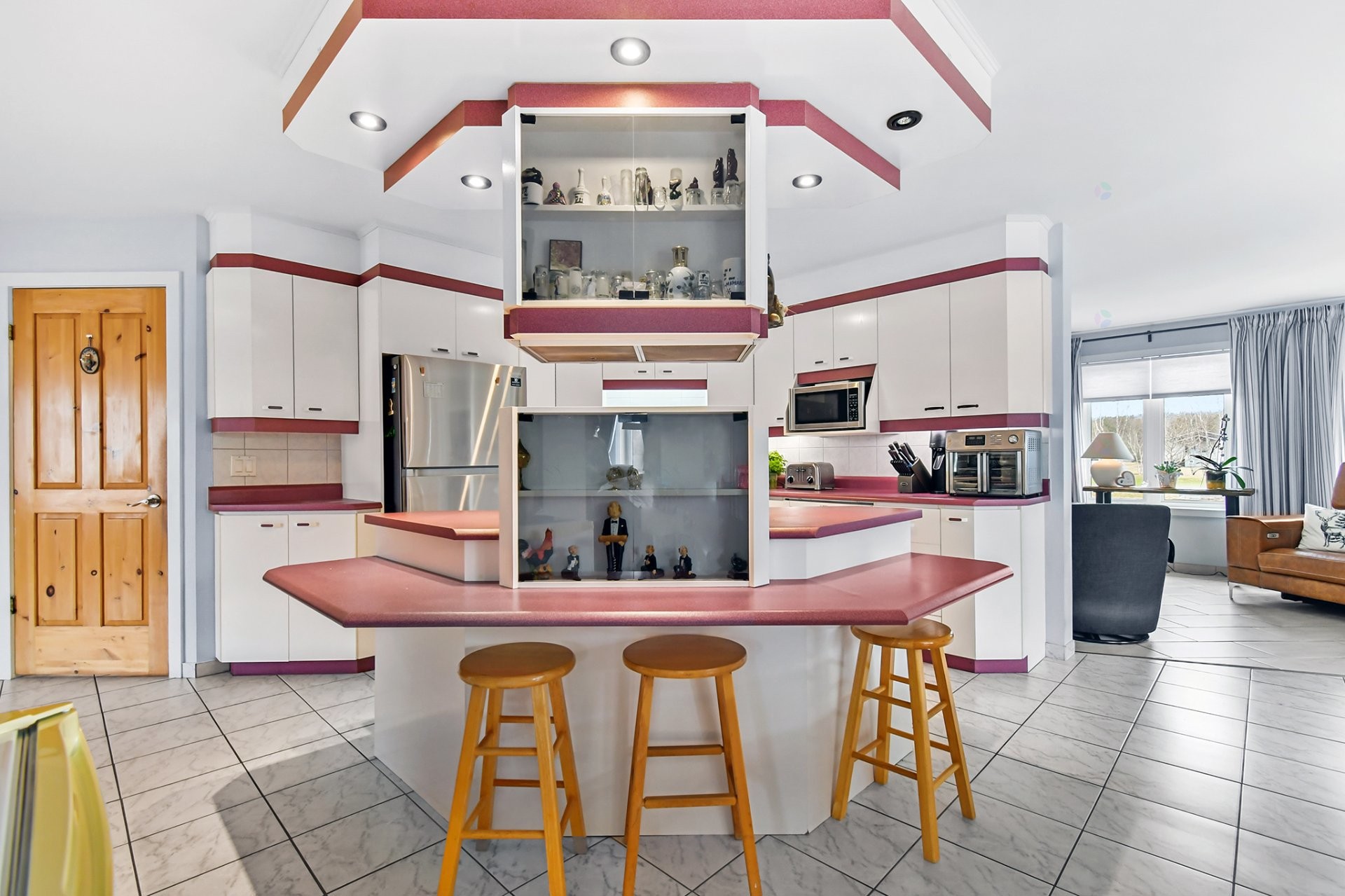 









1811


Route Louis-Cyr

,
Saint-Jean-de-Matha,




QC
J0K2S0

