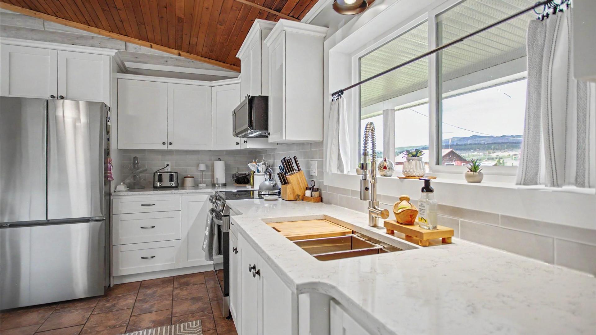 









3071


Creighton Valley

Road,
Cherryville,




BC
V0E 2G3

