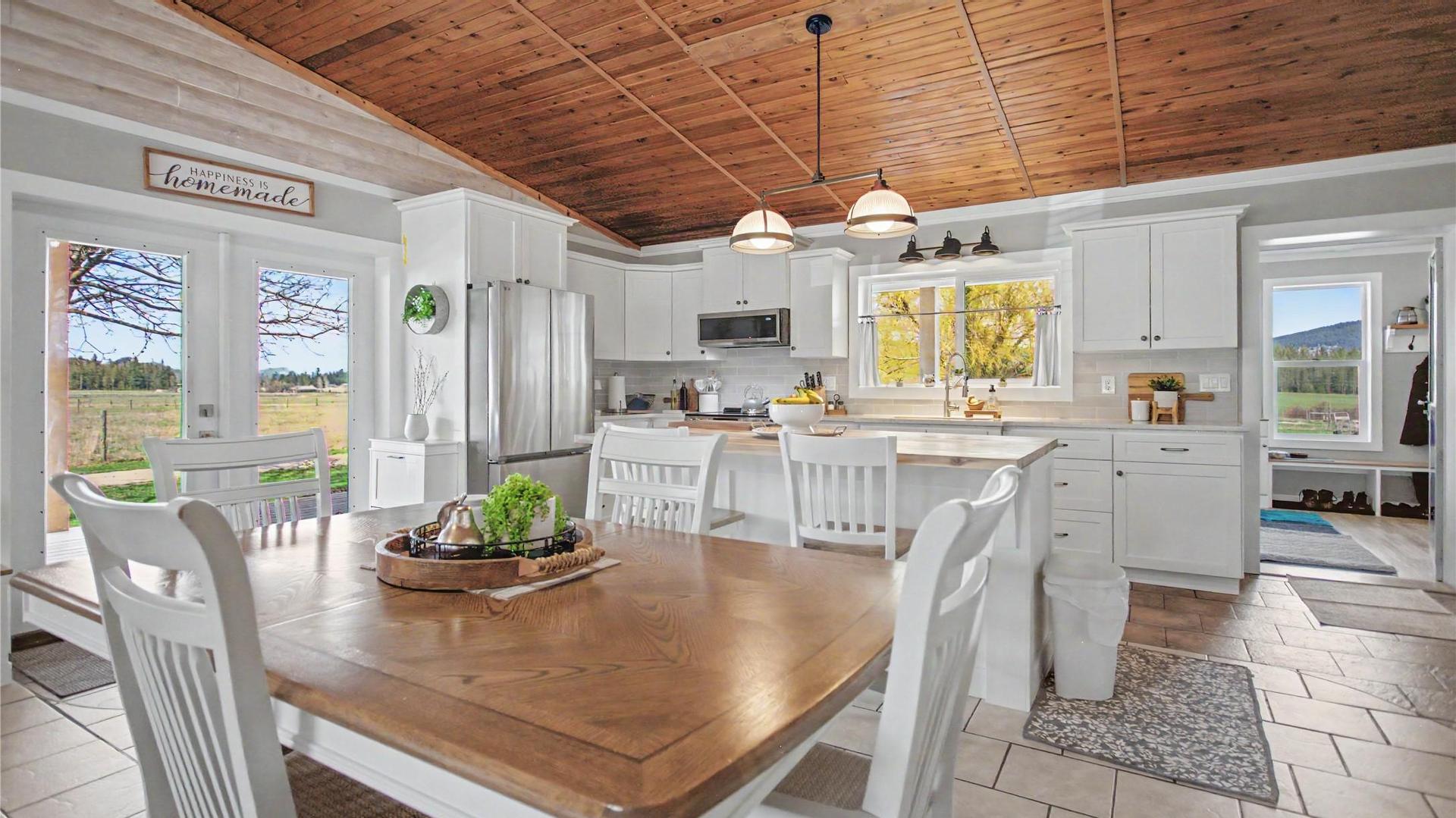 









3071


Creighton Valley

Road,
Cherryville,




BC
V0E 2G3

