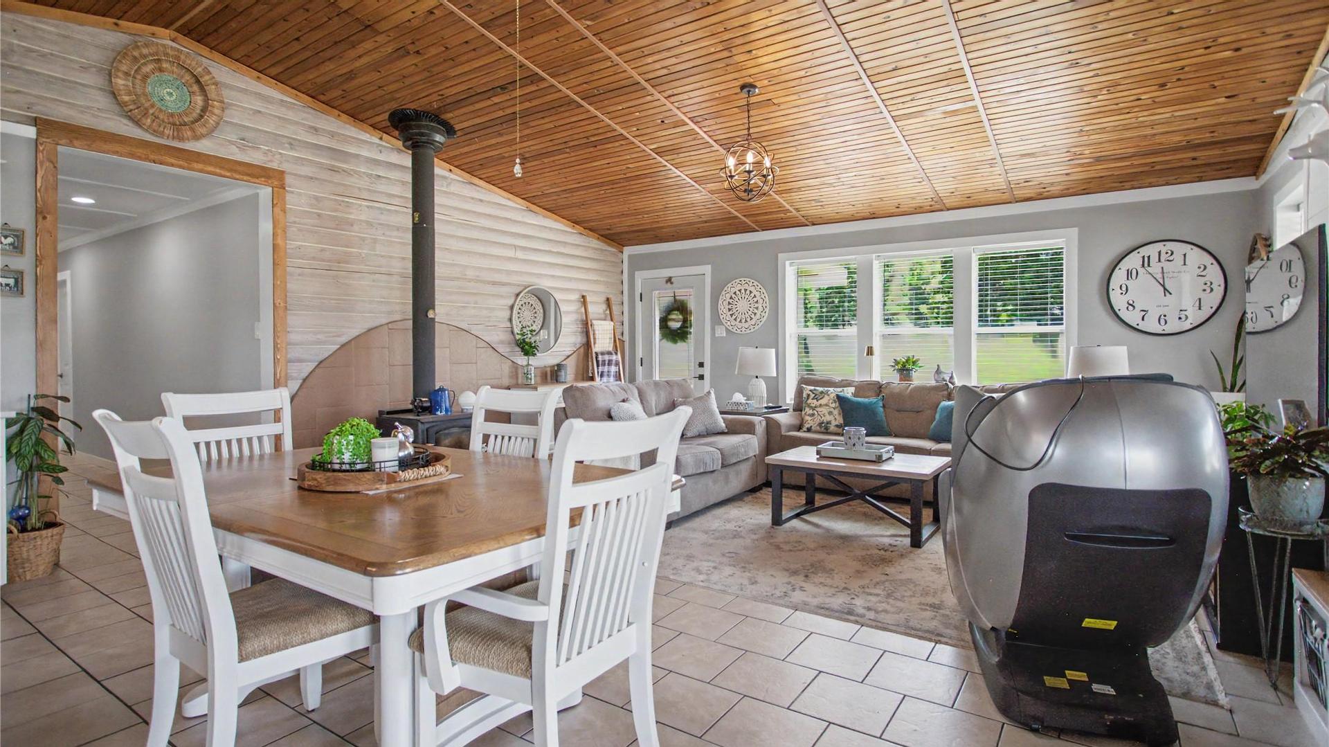 









3071


Creighton Valley

Road,
Cherryville,




BC
V0E 2G3

