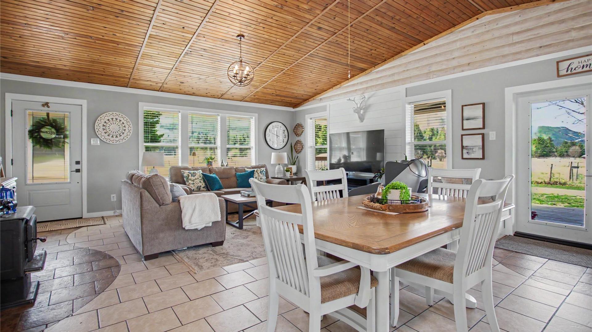 









3071


Creighton Valley

Road,
Cherryville,




BC
V0E 2G3

