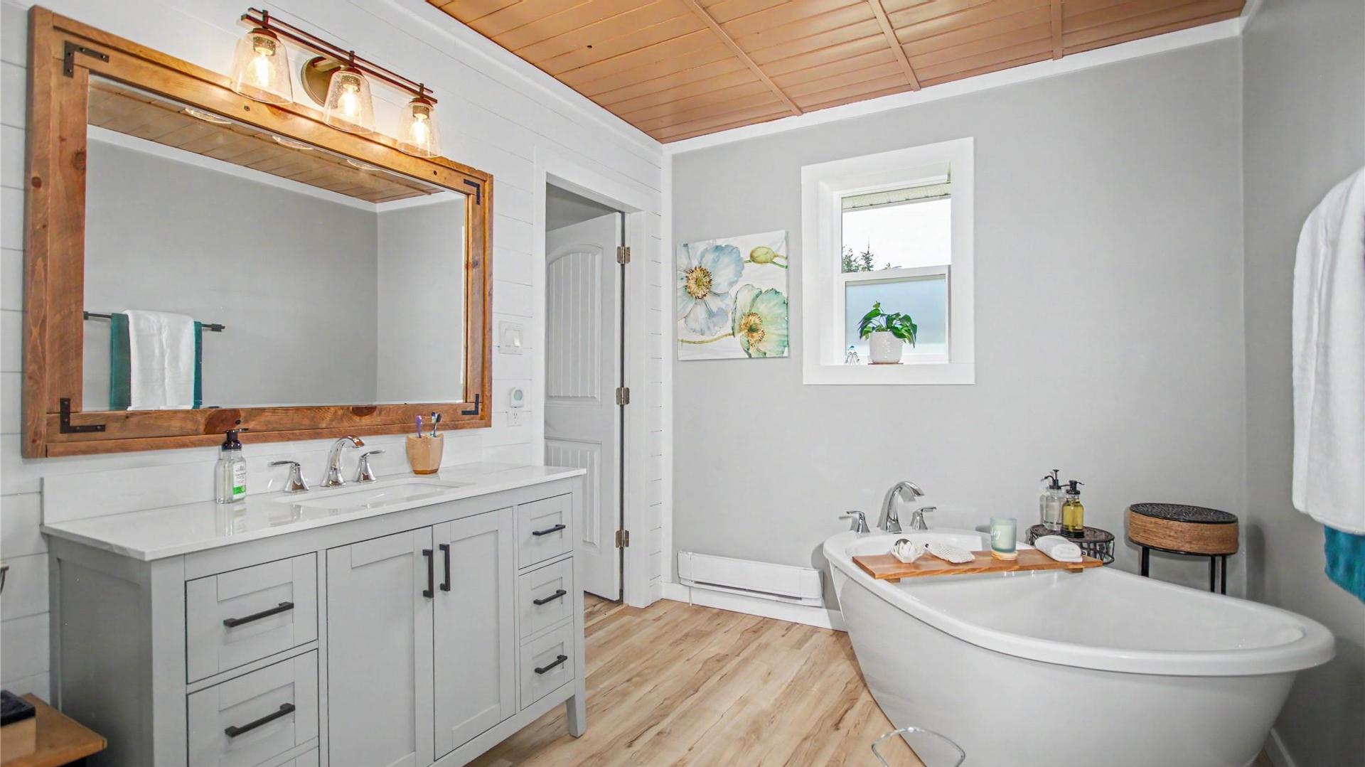 









3071


Creighton Valley

Road,
Cherryville,




BC
V0E 2G3

