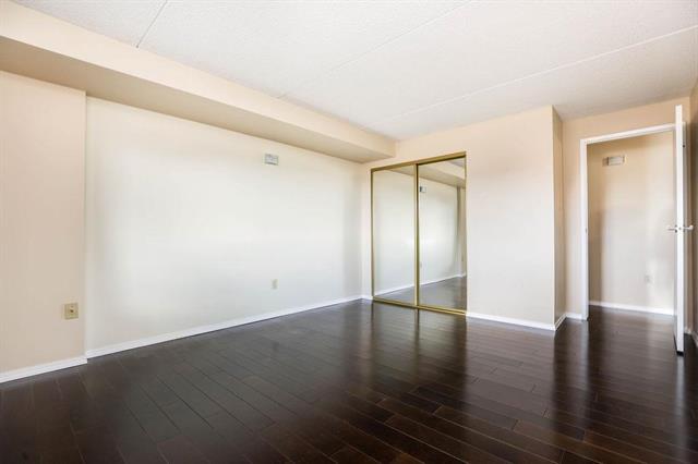 









376


Osborne

ST, 205,
Winnipeg,




MB
R3L 2V3

