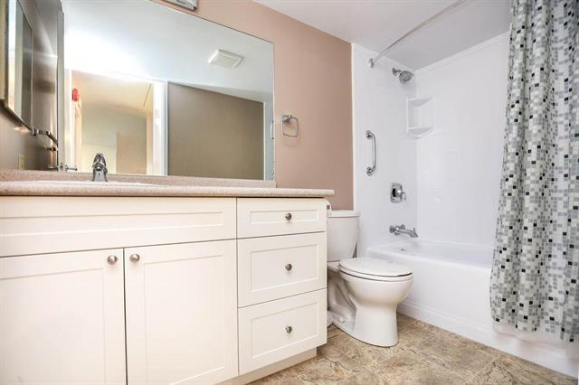 









376


Osborne

ST, 205,
Winnipeg,




MB
R3L 2V3

