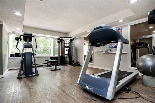 









376


Osborne

ST, 205,
Winnipeg,




MB
R3L 2V3

