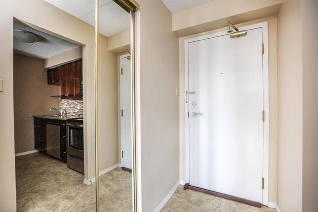 









376


Osborne

ST, 205,
Winnipeg,




MB
R3L 2V3

