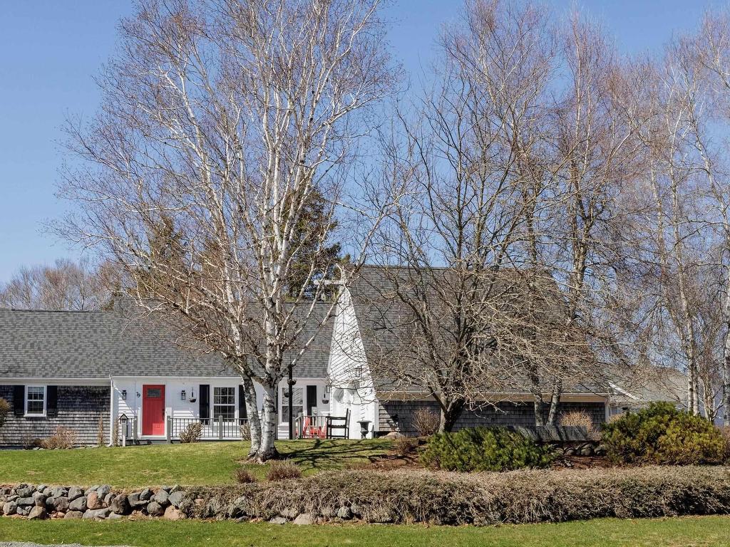 












79 Saxonhurst Drive

,
Bible Hill,




NS
B6L 4G5

