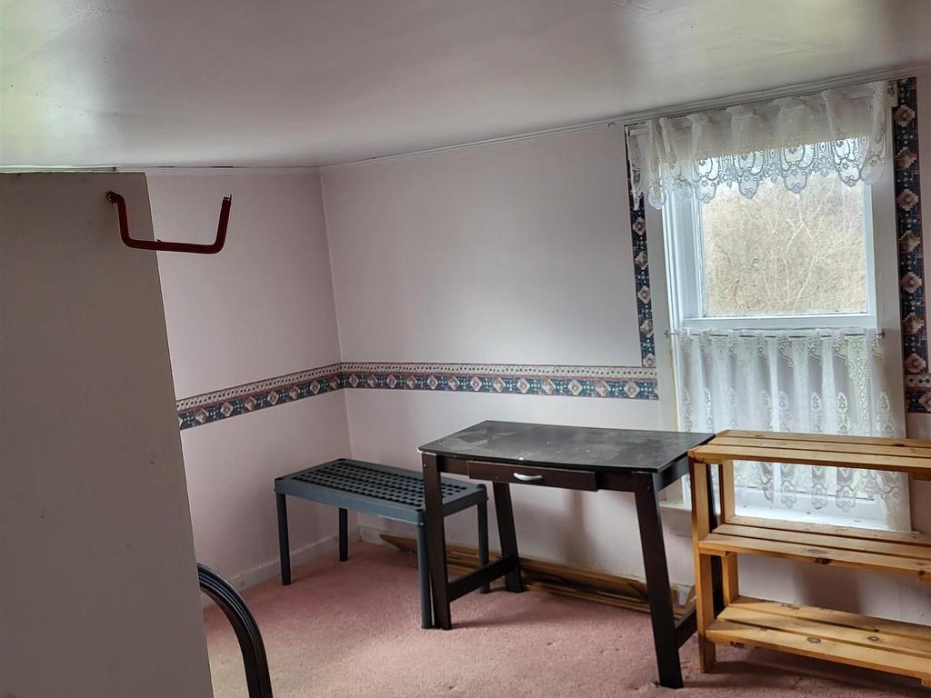 












281 Lower Truro Road

,
Lower Truro,




NS
B2N 1B2

