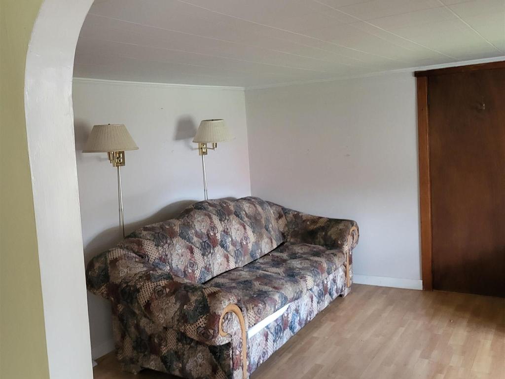 












281 Lower Truro Road

,
Lower Truro,




NS
B2N 1B2

