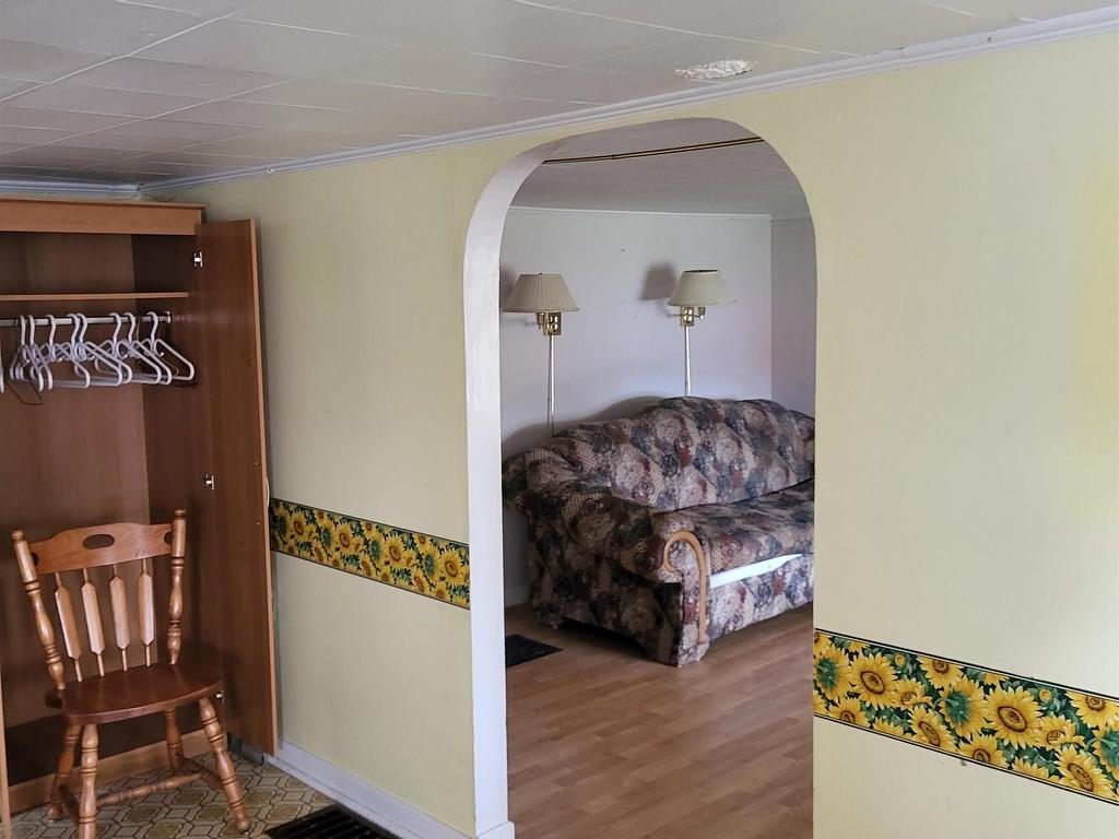 












281 Lower Truro Road

,
Lower Truro,




NS
B2N 1B2

