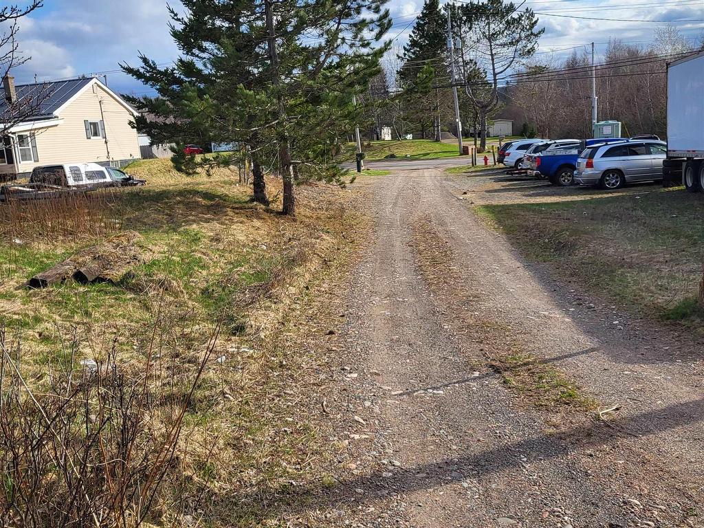 












281 Lower Truro Road

,
Lower Truro,




NS
B2N 1B2

