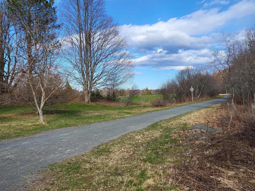 












281 Lower Truro Road

,
Lower Truro,




NS
B2N 1B2

