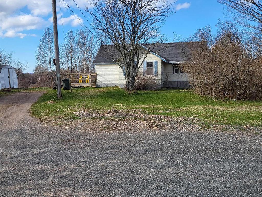 












281 Lower Truro Road

,
Lower Truro,




NS
B2N 1B2

