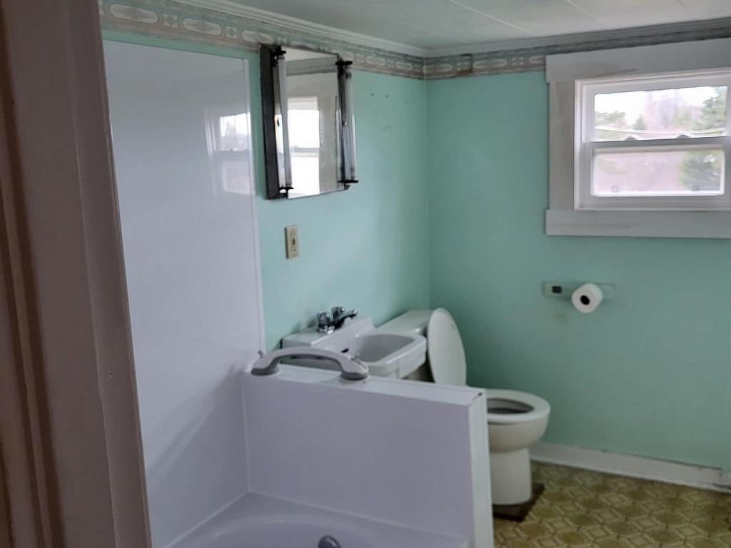 












281 Lower Truro Road

,
Lower Truro,




NS
B2N 1B2

