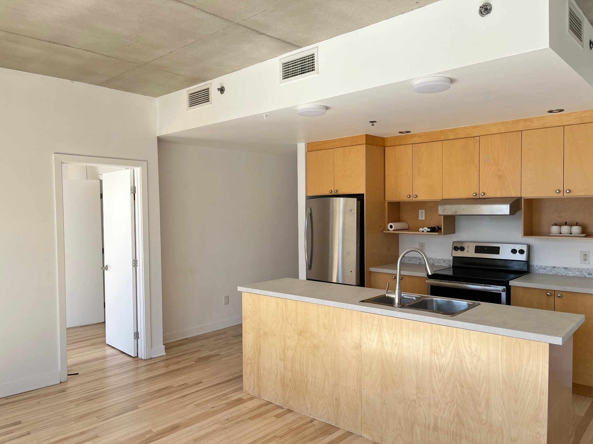 









777


Rue Gosford

, 404,
Montréal (Ville-Marie),




QC
H2Y4B7

