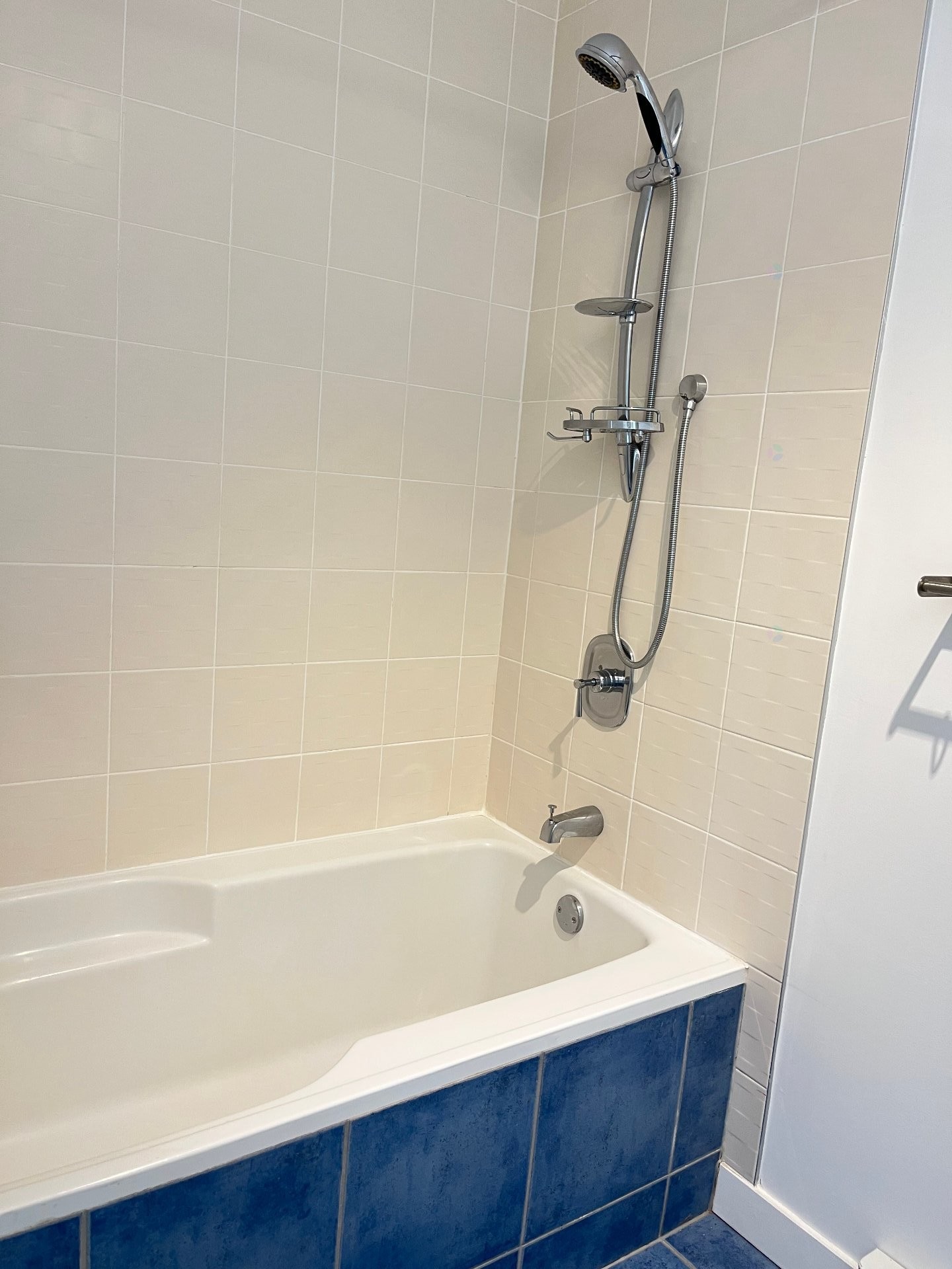 









777


Rue Gosford

, 404,
Montréal (Ville-Marie),




QC
H2Y4B7

