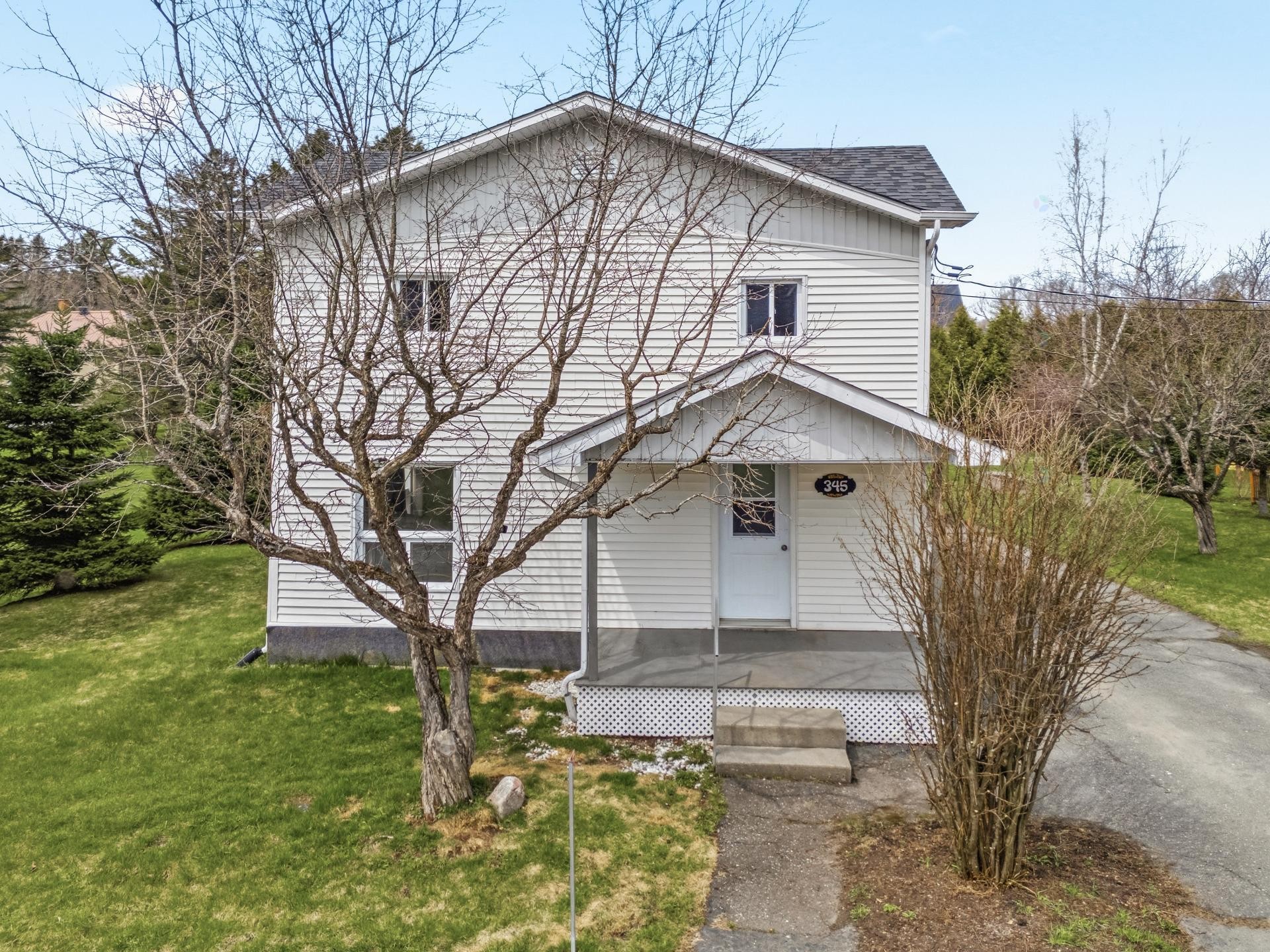 









345


Rue de l'Église

,
Dixville,




QC
J0B1P0

