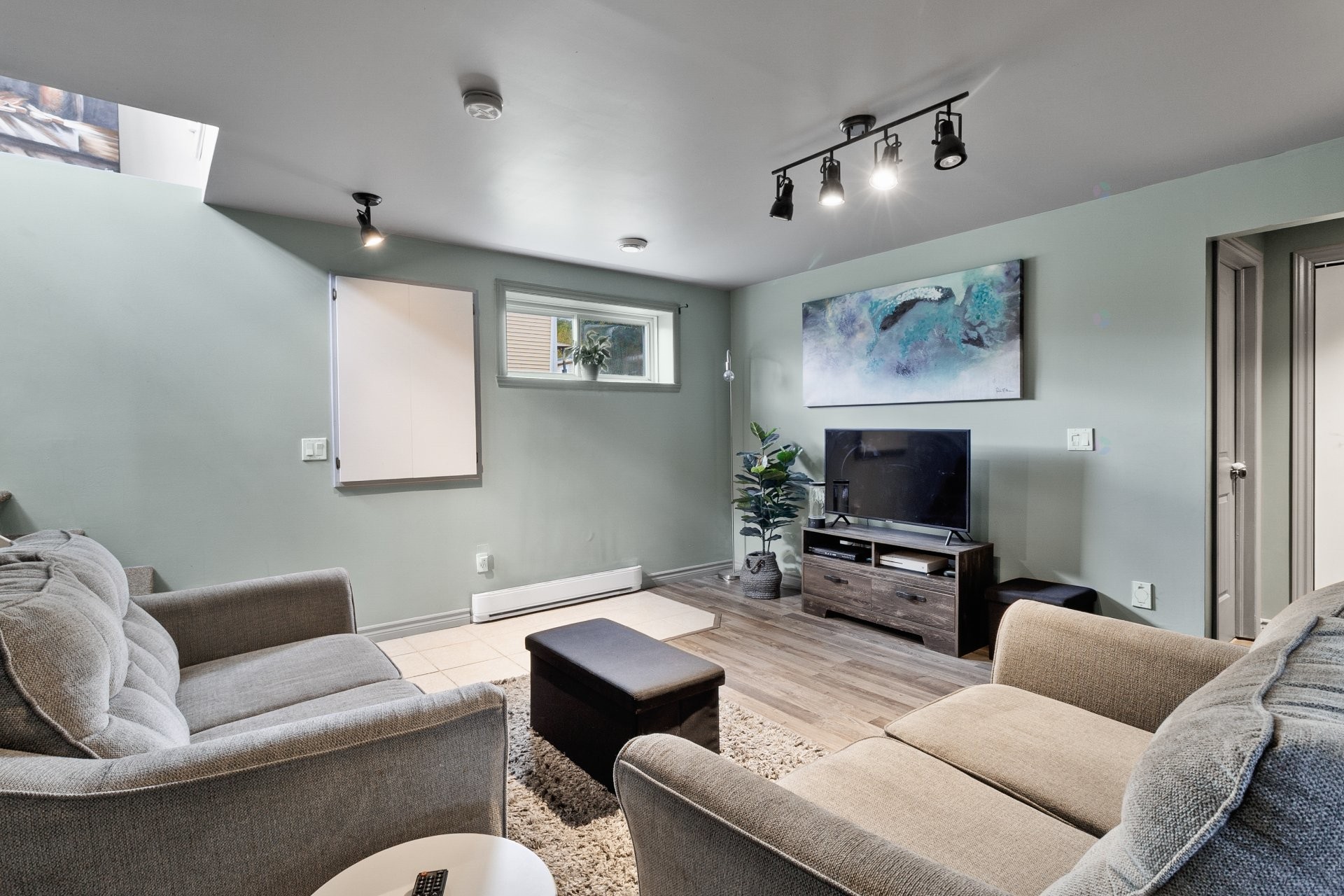 









1021


Rue Bastien

,
Sherbrooke (Brompton/Rock Forest/Saint-Élie/Deauville),




QC
J1N0K7

