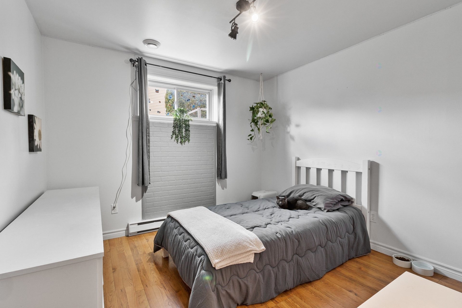 









1021


Rue Bastien

,
Sherbrooke (Brompton/Rock Forest/Saint-Élie/Deauville),




QC
J1N0K7

