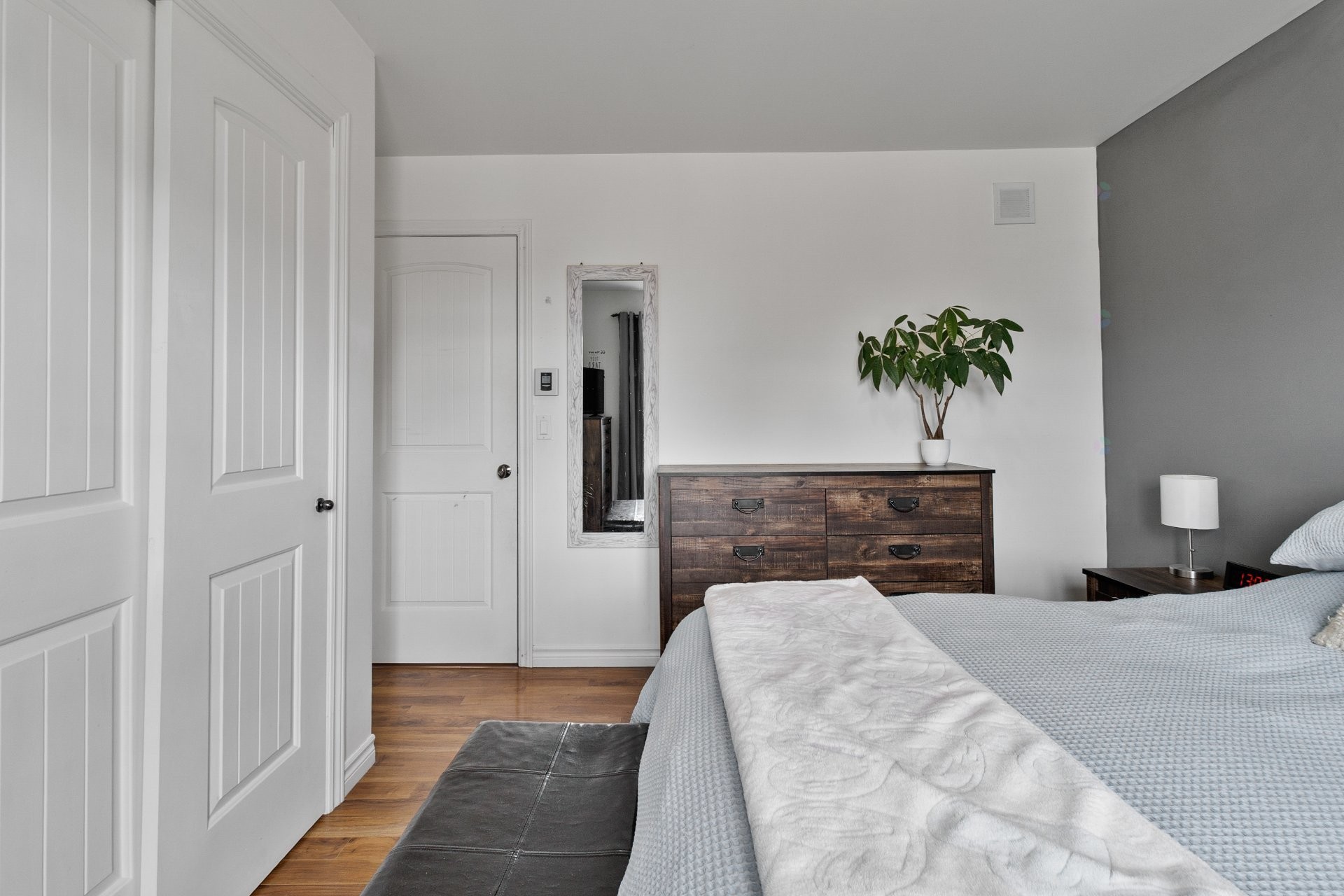









1021


Rue Bastien

,
Sherbrooke (Brompton/Rock Forest/Saint-Élie/Deauville),




QC
J1N0K7

