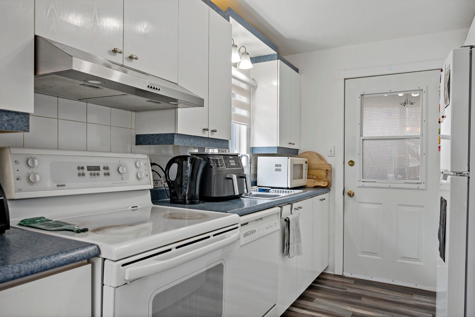 









1089


Ch. du Domaine

,
Saint-André-Avellin,




QC
J0V1W0

