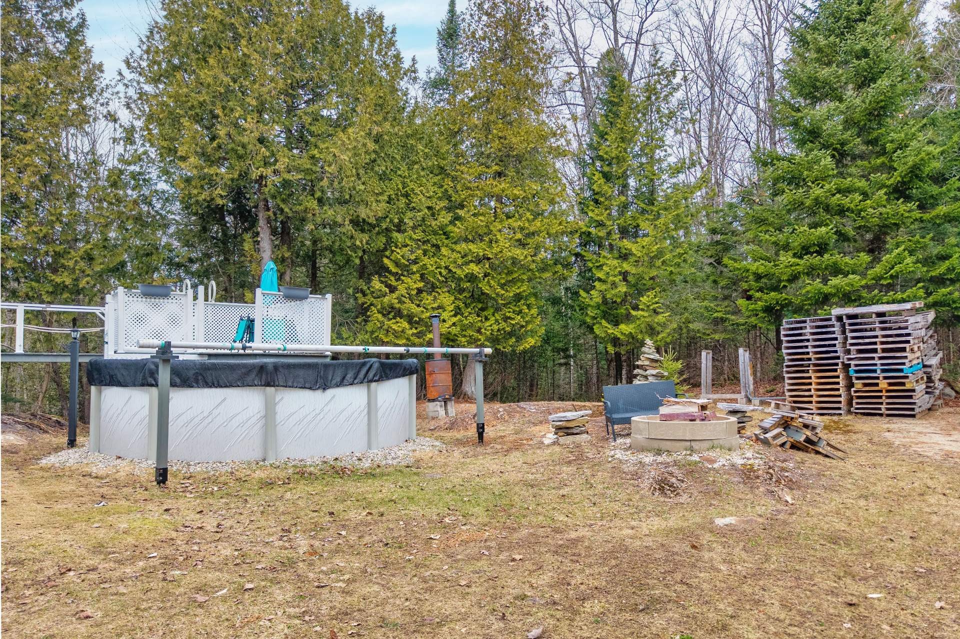 









1089


Ch. du Domaine

,
Saint-André-Avellin,




QC
J0V1W0

