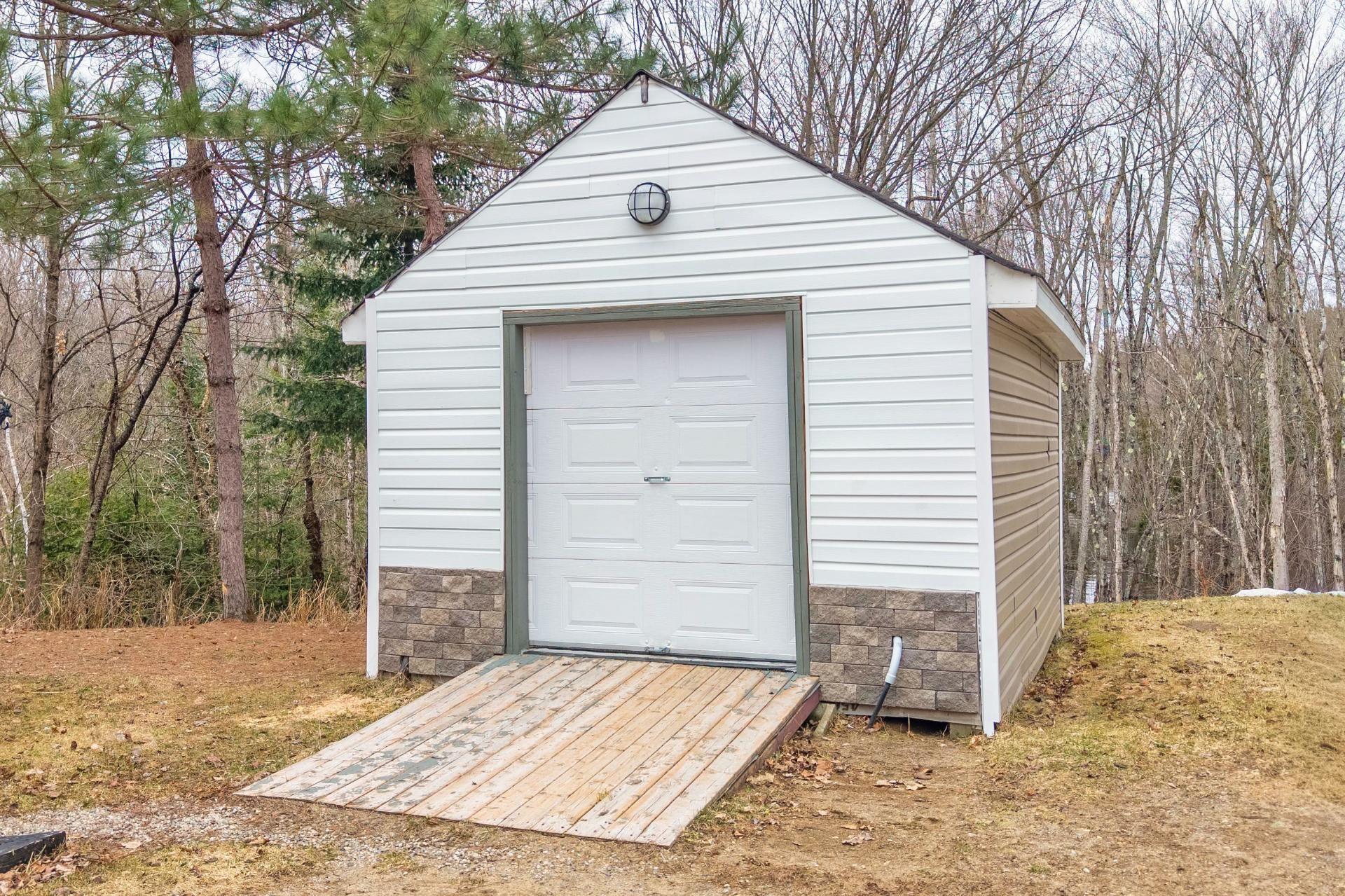 









1089


Ch. du Domaine

,
Saint-André-Avellin,




QC
J0V1W0

