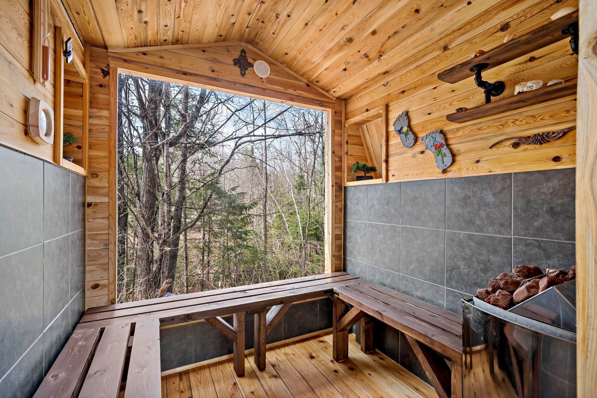 









1089


Ch. du Domaine

,
Saint-André-Avellin,




QC
J0V1W0

