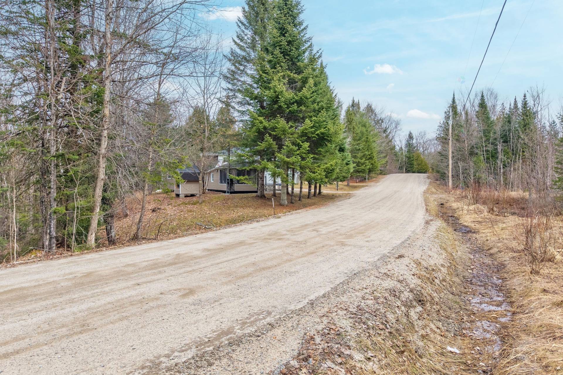 









1089


Ch. du Domaine

,
Saint-André-Avellin,




QC
J0V1W0

