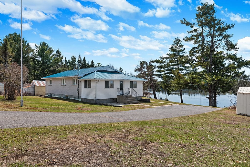 









14


Rue Benthley

,
Portage-du-Fort,




QC
J0X2T0

