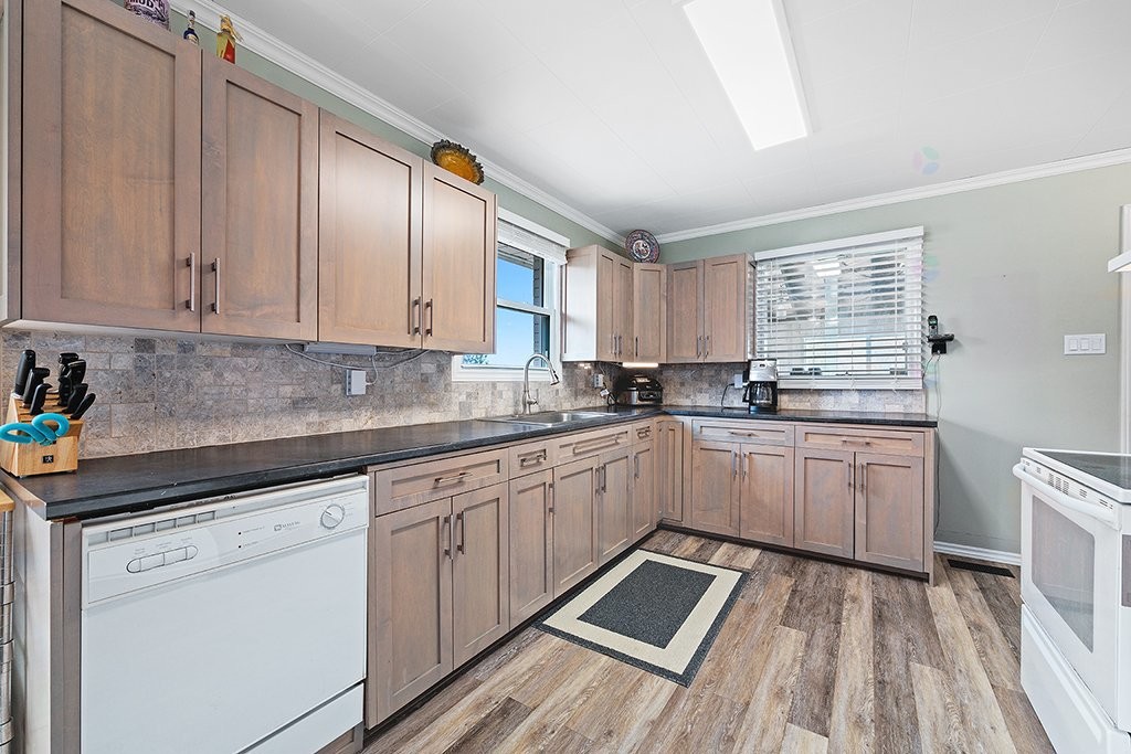 









14


Rue Benthley

,
Portage-du-Fort,




QC
J0X2T0

