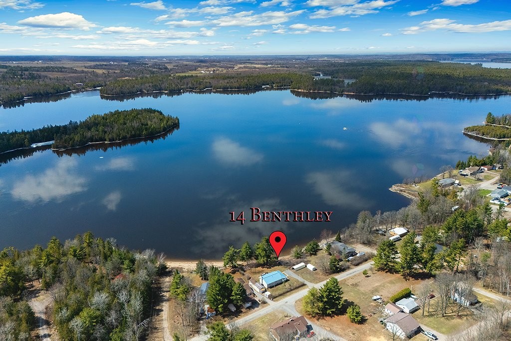 









14


Rue Benthley

,
Portage-du-Fort,




QC
J0X2T0

