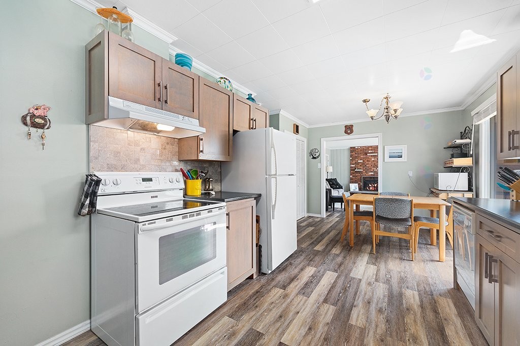 









14


Rue Benthley

,
Portage-du-Fort,




QC
J0X2T0

